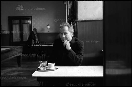 ulrich_seidl_caf_am_heumarkt_wien_2016