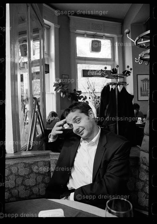thomas_maurer_caf_ruedigerhof_wien_2004